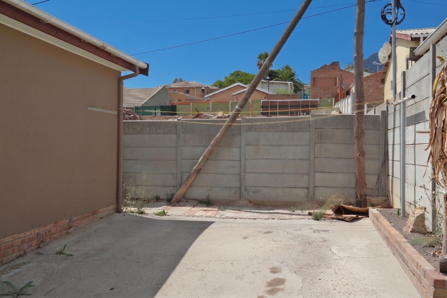 3 Bedroom Property for Sale in Arbeidslus Western Cape